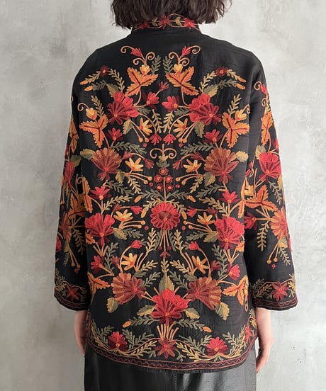 Embroidery Flower Pattern China Blouse BKRE