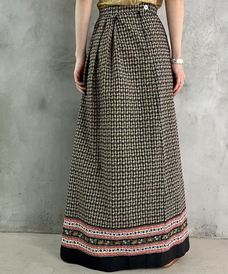Tyrolean Flower Pattern Long skirt BKYE