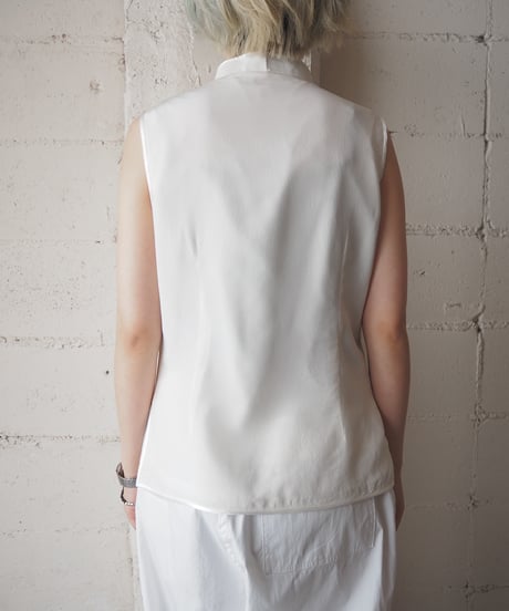 Embroidery Sleeveless China Shirt WH