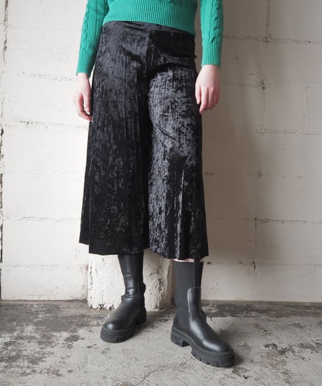 Crushed Velvet Pleated Wide Leg Pants BK