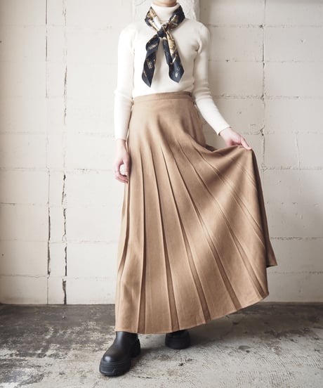 Fake Suede Pleated Long Skirt BR