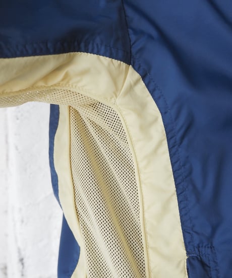 NIKE Bicolor Side Mesh Jacket NVYE