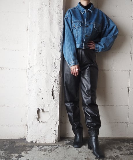 Wide Silhouette Short Denim Jacket  BL