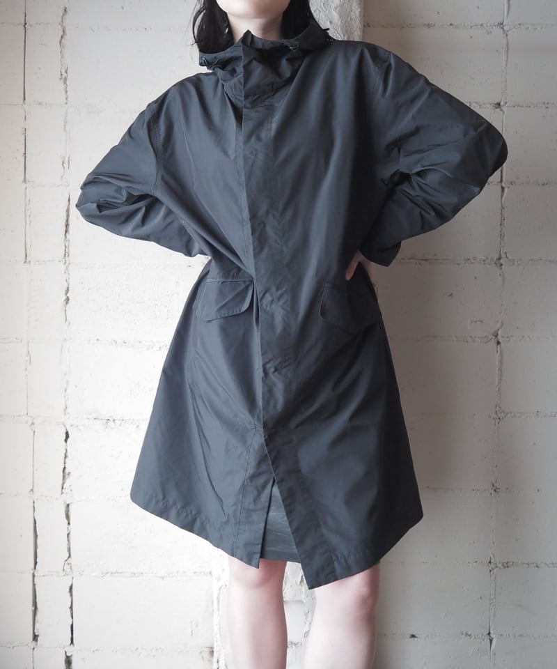 DESCENTE PAUSE Hooded Long Coat BK | Orfeo