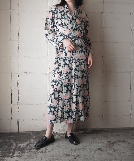 Victoria's Secret Floral Print Silk Robe BKPIGN