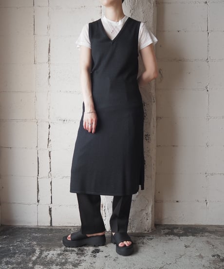 KATE HILL V Neck Sleeveless Knit Dress BK