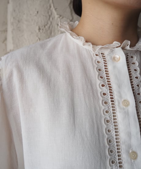 1970's Euro Cutwork Lace Collar Blouse WH
