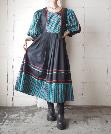 1970～80's Tyrolean Check Dress BK BL RE