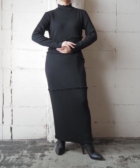Mock Neck Mellow Design Knit Dress BK