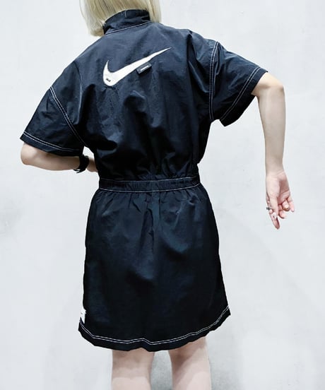 NIKE White Stitch Half Zip S/S Dress BK