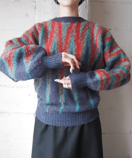 Multi Color Stripe Volume Sleeve Knit NV RE GN