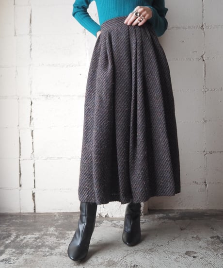 Tweed Tuck Flare Skirt BR