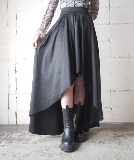 Fishtail Tuck Flare Skirt BK