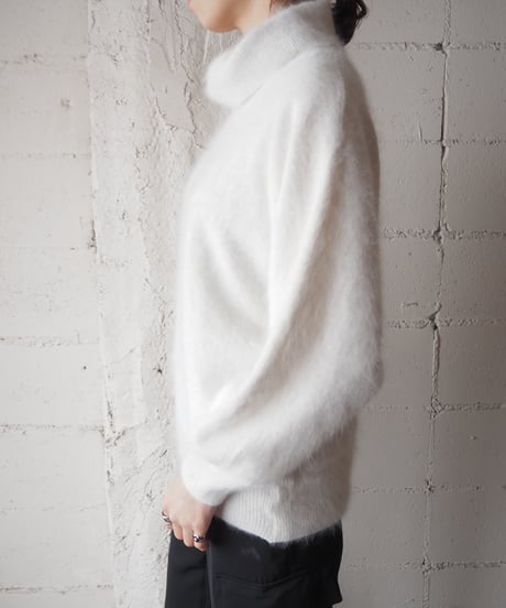 Angora Mix Off Turtle Knit WH