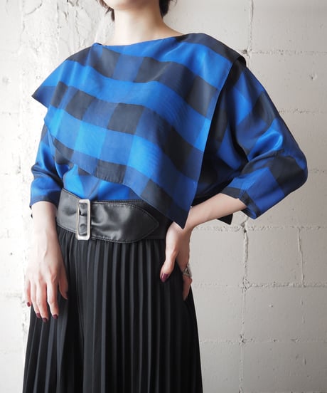 Asymmetric Square Collar Block Check Blouse BLNV