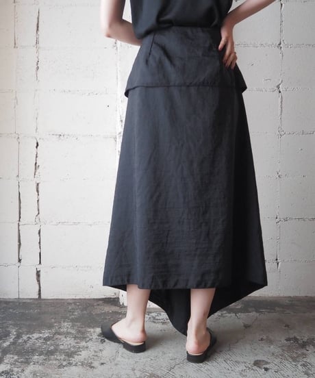 Front Drape Nylon Skirt BK