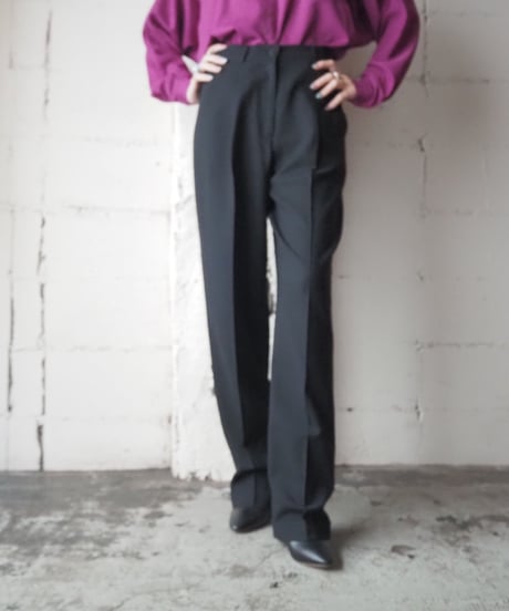 DKNY Center Press Plane Pants BK