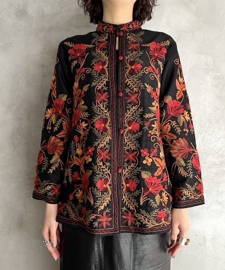 Embroidery Flower Pattern China Blouse BKRE
