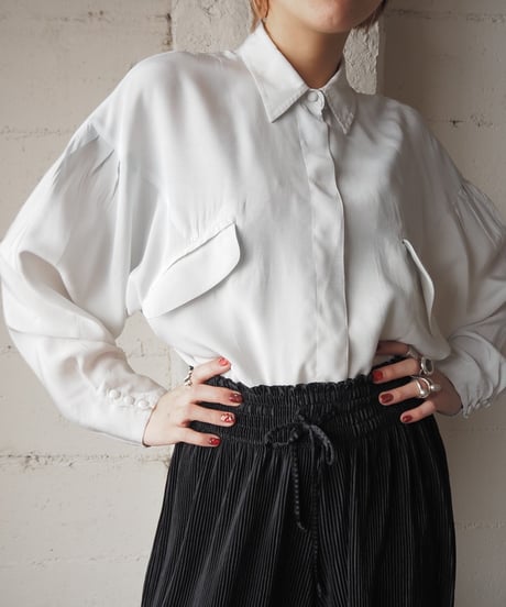 Tuck Shoulder Dolman Sleeve Blouse WH