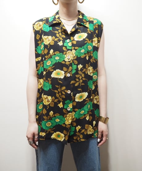 Flower Pattern Sleeveless Shirt BKGN