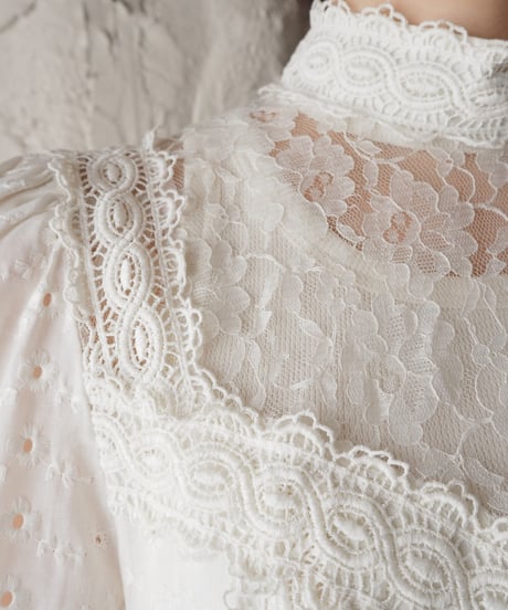 1970's Stand Collar Lace Dress WH