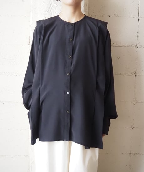 Tuck Shoulder Dolman Sleeve Blouse BK