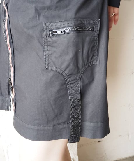 Side Pleated Design Mini Skirt BK