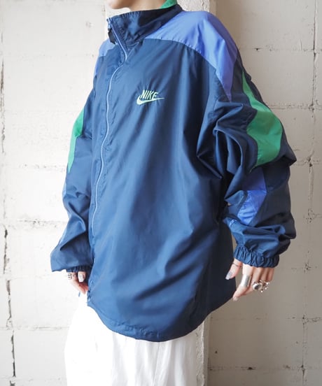 NIKE Big Silhouette Zip Up Jacket NVPURGN