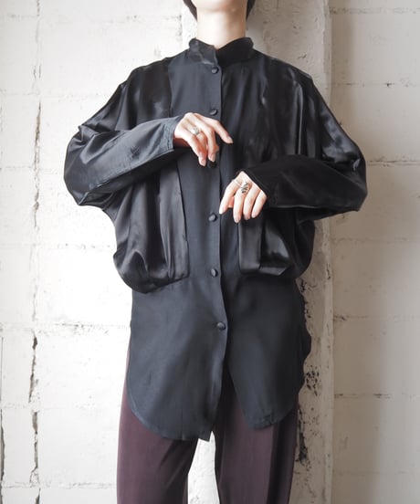 Irregular Hem Tuck Satin Combination Shirt BK