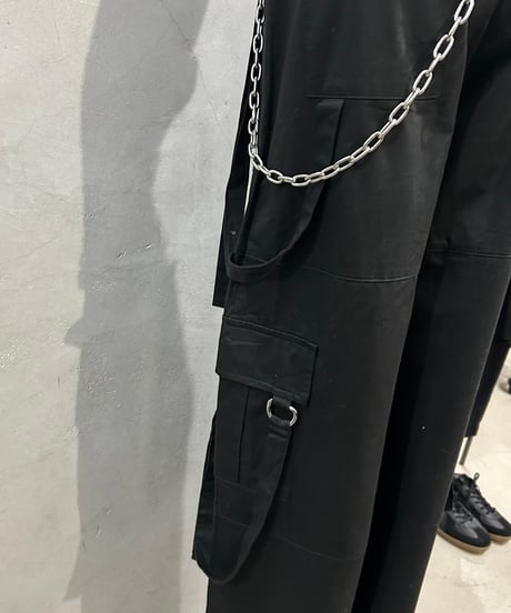 Wide Cargo Pants with Chain BK