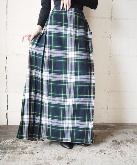 Plaid Back Pleated Wrap Skirt NVGN
