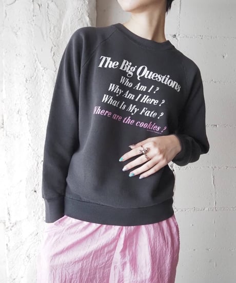 The Big Questions Print Sweat BK
