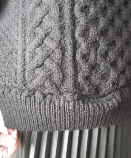 Cropped Fisherman Piece Dyeing Knit BK