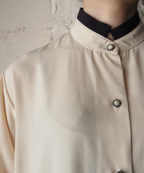 Bicolor Stand Collar Shirt IVBK