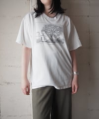 "Sunday Morning" Art Print Graphic T-Shirt WH BK