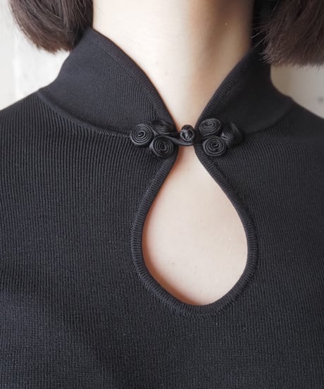 Peekaboo Design Knit BK