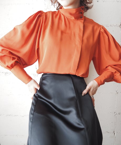 Volume Sleeve Stripe High Neck Collar OR