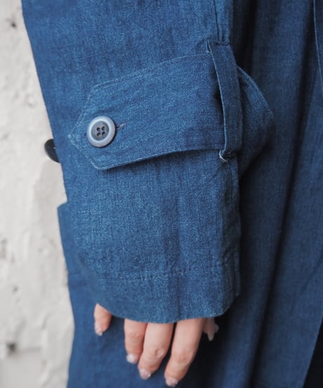Back Pleats Long Coat NV