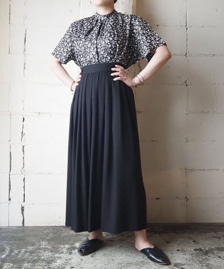 1960's Flower Pattern Blouse BK