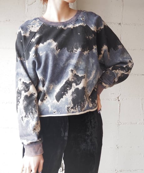 Tie Dye Cutoff Hem Sweat BKGR