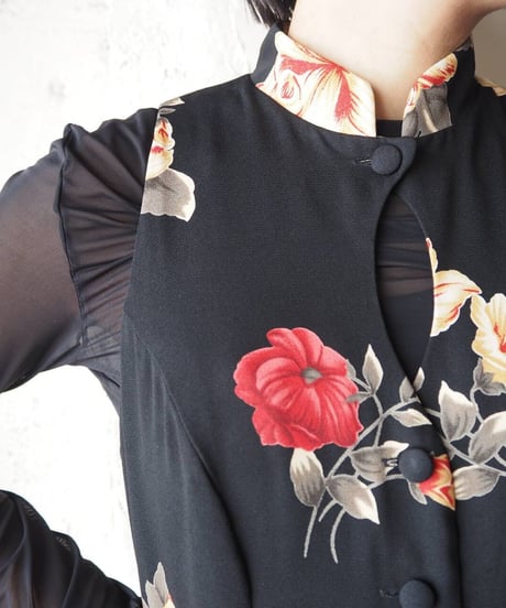 Sleeveless Flower Pattern Peekaboo Dress BKRE