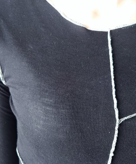 Mellow Sheer Cutsewn BK