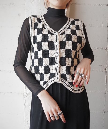 Checker Crochet Vest BKIV