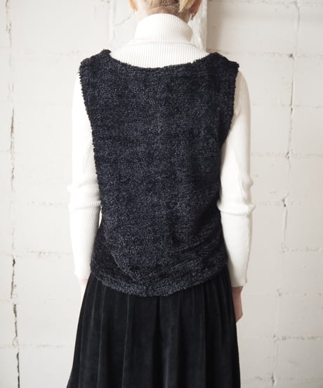 Boa Knit Vest BK