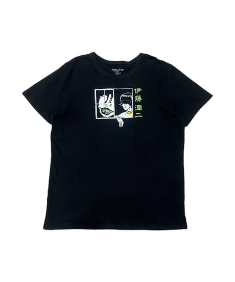 伊藤潤二 "隣の窓" Print Tee BK