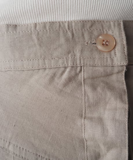 Side Belted Tuck Shorts BE