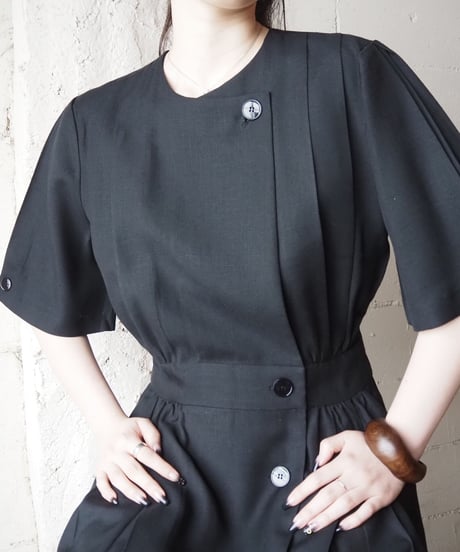 Pleated Collarless Dress BK