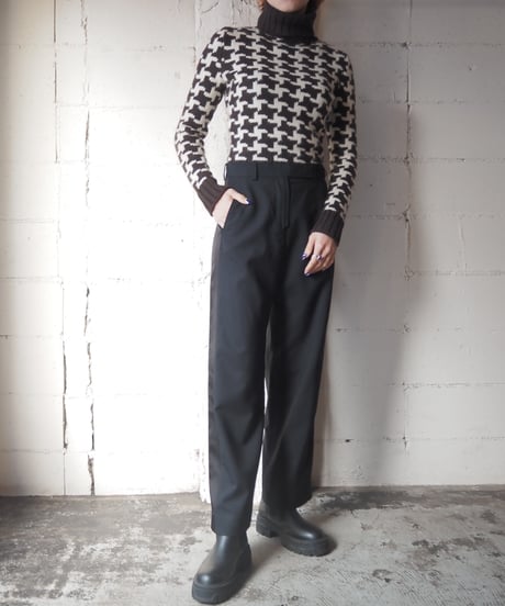 CELINE Cashmere Houndstooth Turtle Neck Knit BRWH
