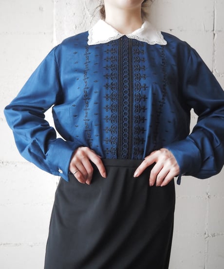 1960's Euro Lace Collar Embroidery Blouse NV WH
