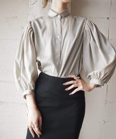 Check Pattern Volume Sleeve Blouse IVNV